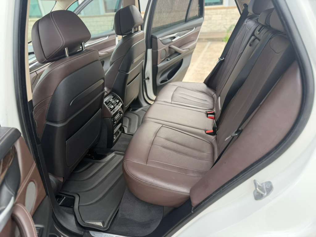 2015 BMW X5 Image 13