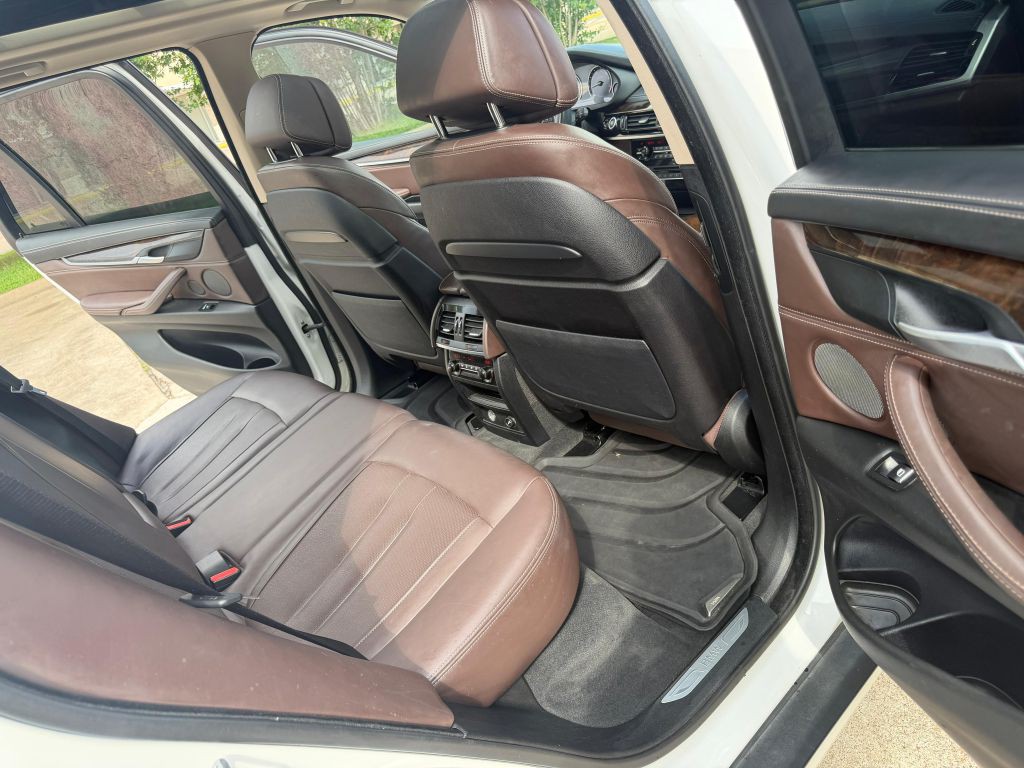 2015 BMW X5 Image 14