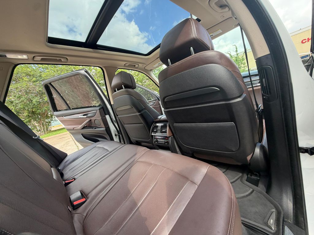 2015 BMW X5 Image 17