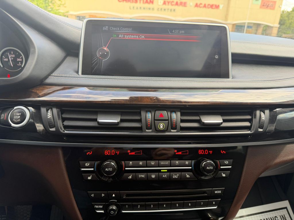 2015 BMW X5 Image 21
