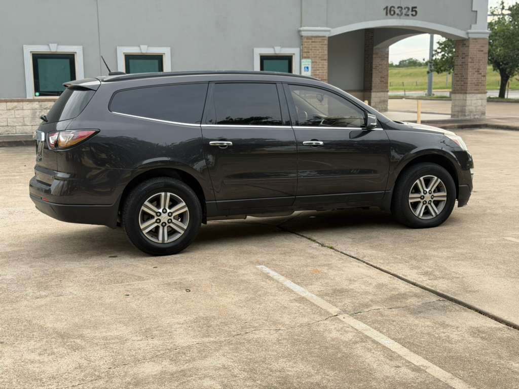 2017 Chevrolet Traverse Image 8