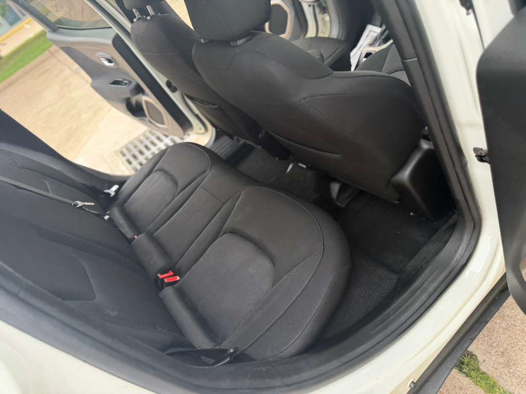 2017 Jeep Renegade Image 10