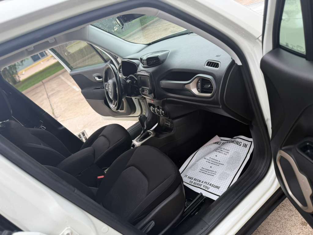 2017 Jeep Renegade Image 14