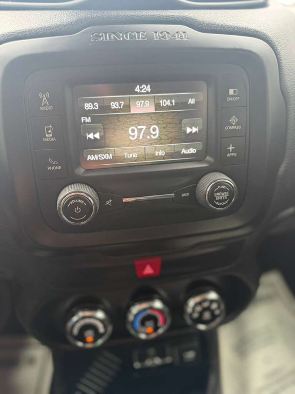 2017 Jeep Renegade Image 18