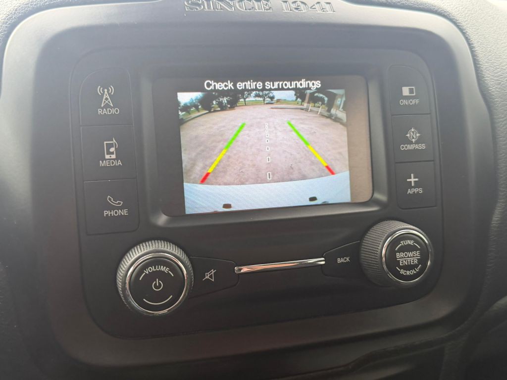 2017 Jeep Renegade Image 19