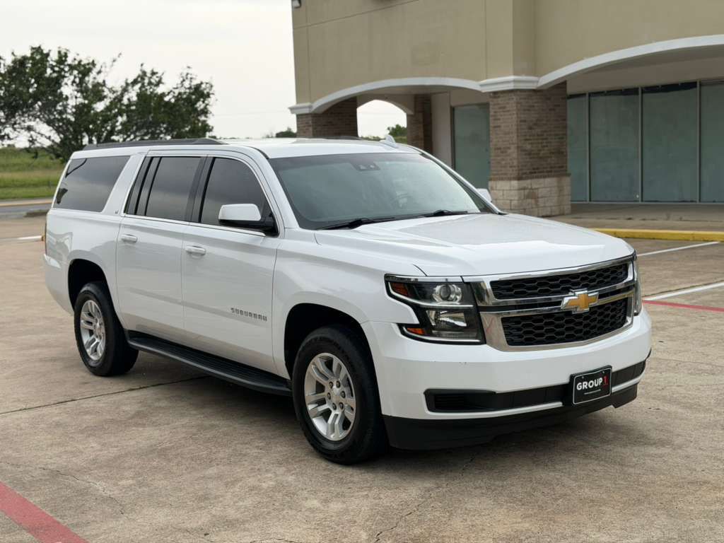 2019 Chevrolet Suburban Image 3