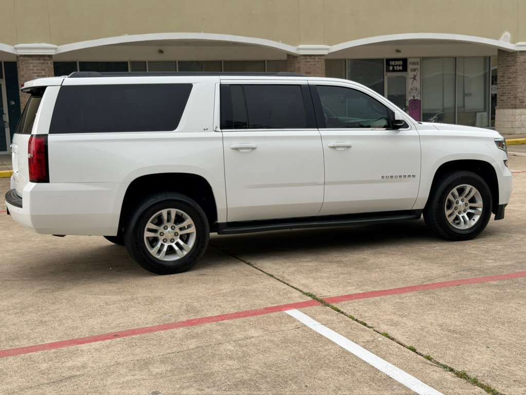 2019 Chevrolet Suburban Image 5