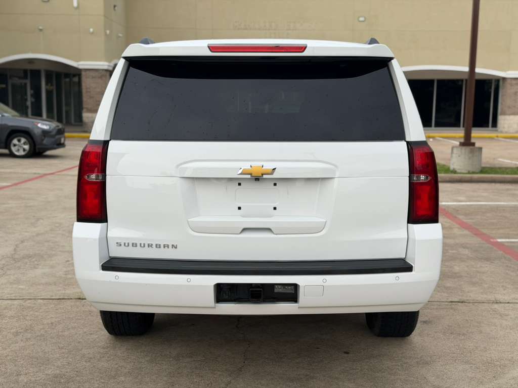 2019 Chevrolet Suburban Image 7