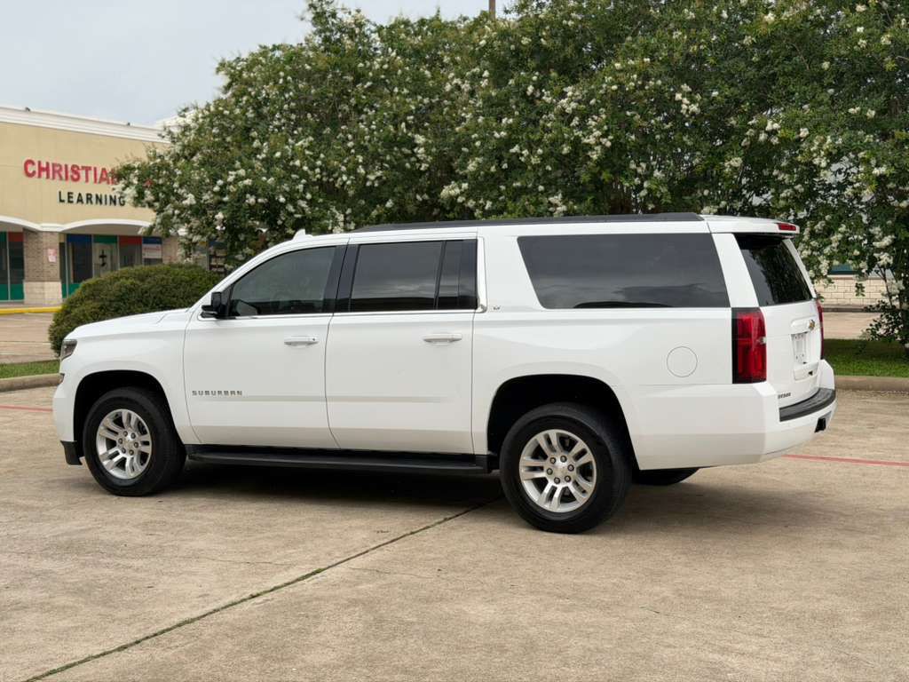 2019 Chevrolet Suburban Image 9