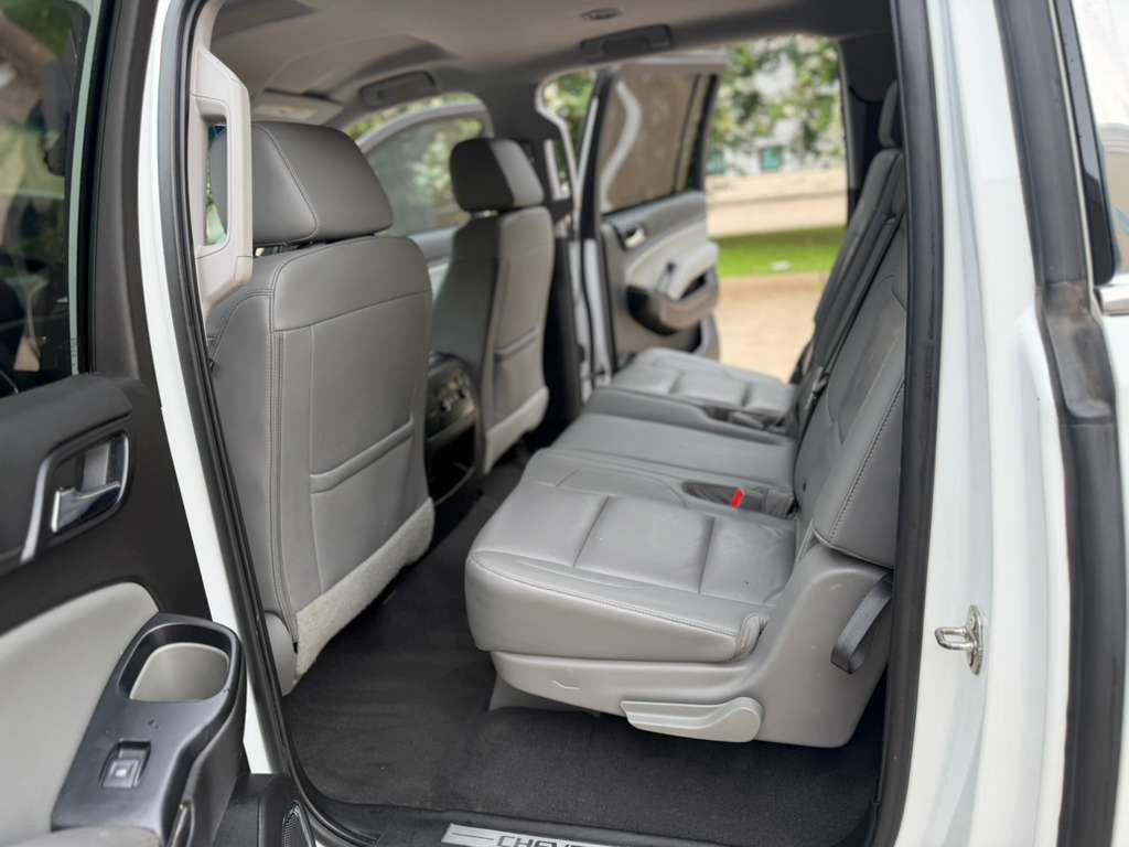 2019 Chevrolet Suburban Image 11