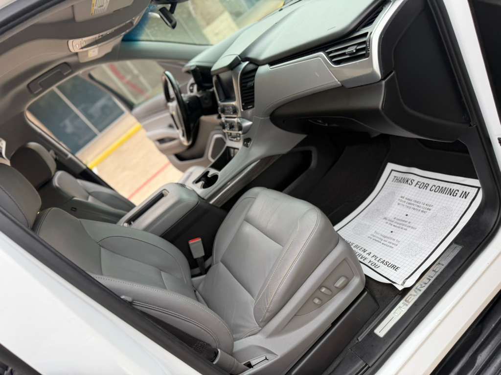 2019 Chevrolet Suburban Image 15