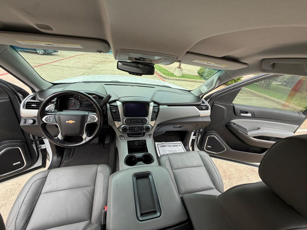 2019 Chevrolet Suburban Image 18
