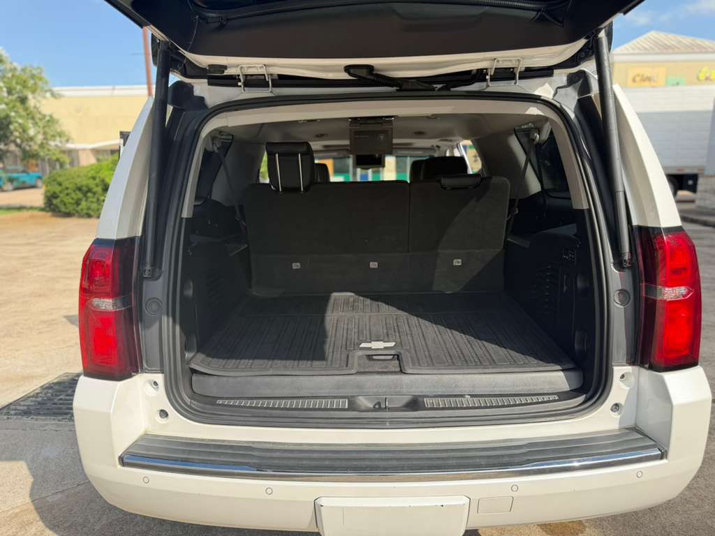 2016 Chevrolet Suburban Image 15