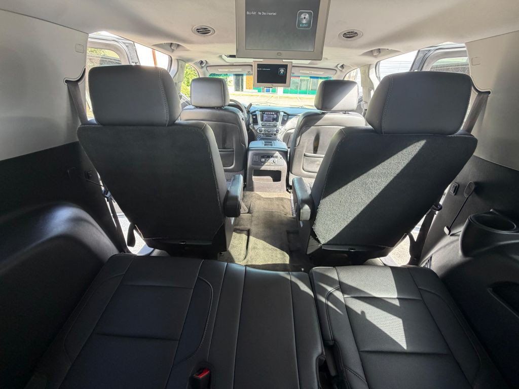 2016 Chevrolet Suburban Image 17