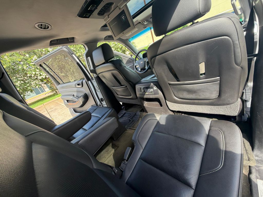 2016 Chevrolet Suburban Image 18