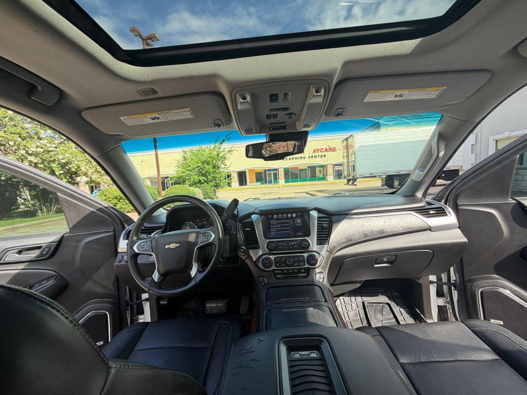 2016 Chevrolet Suburban Image 19