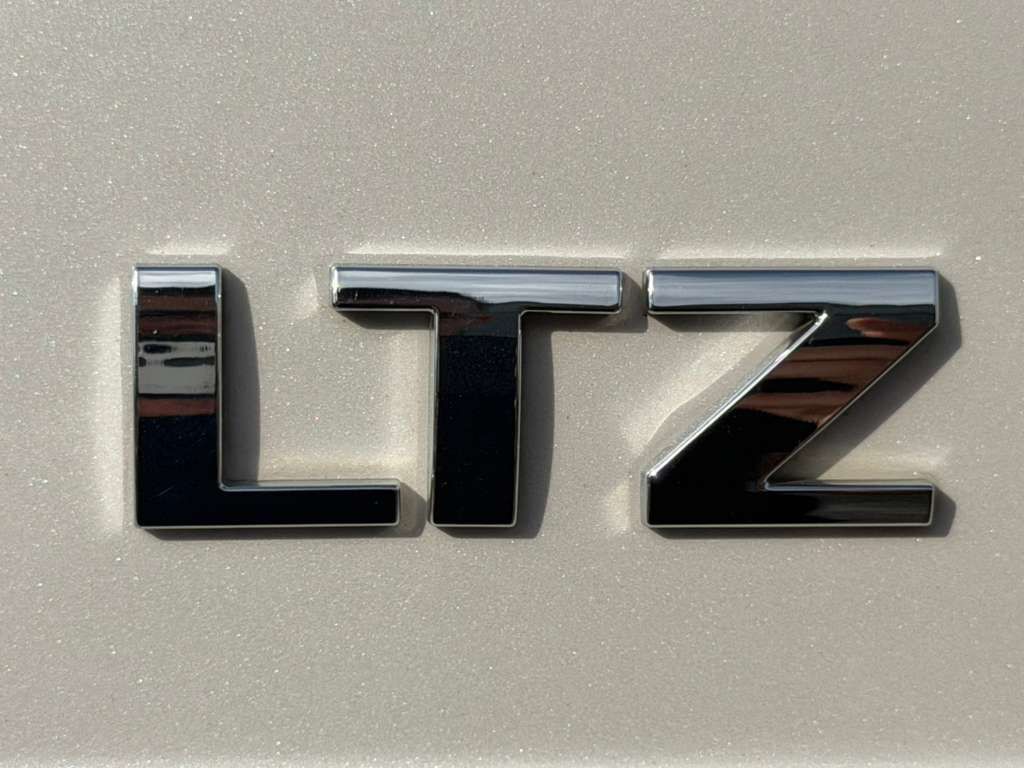 2016 Chevrolet Suburban Image 20