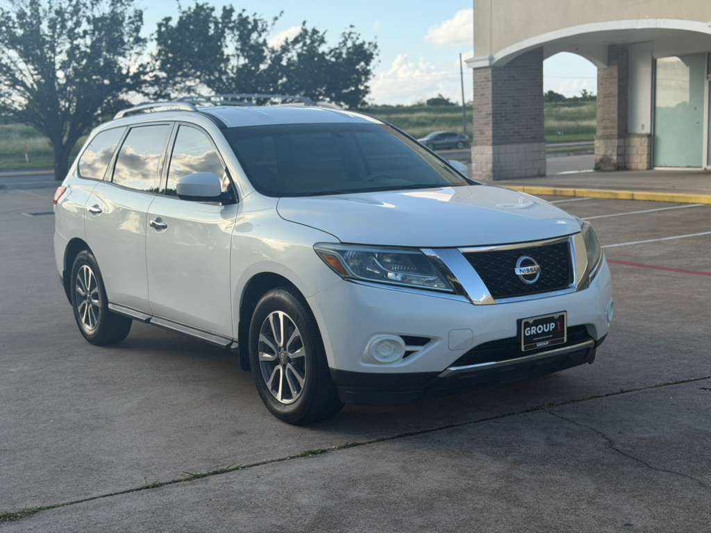 2014 Nissan Pathfinder Image 2