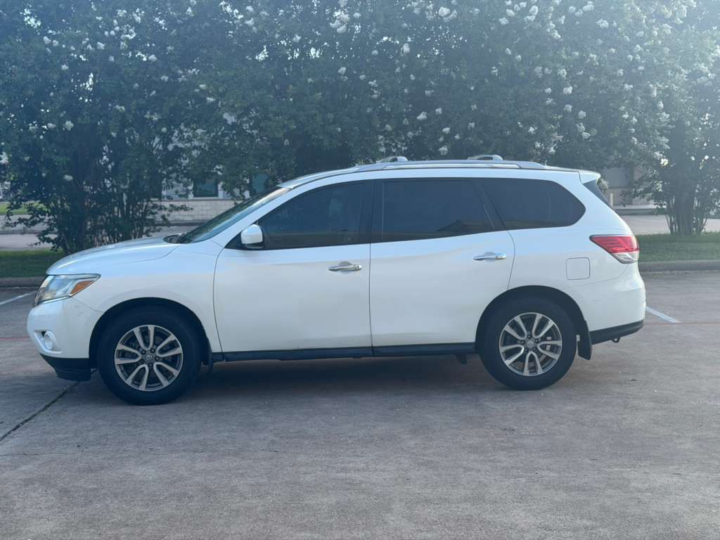 2014 Nissan Pathfinder Image 8