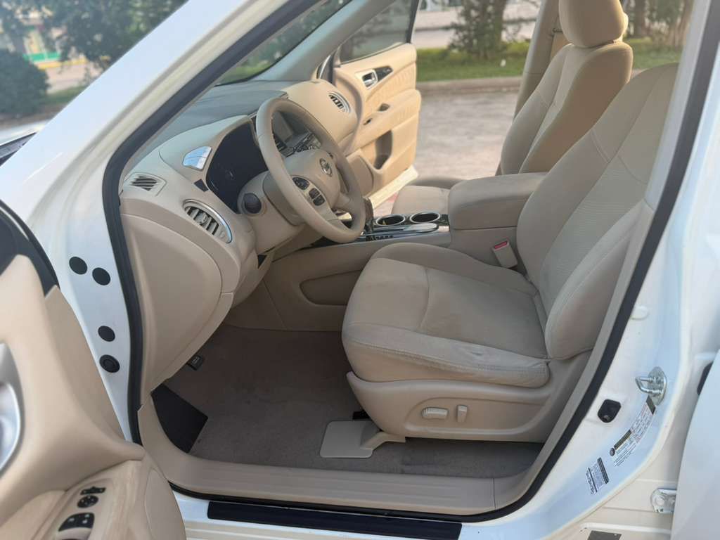 2014 Nissan Pathfinder Image 11