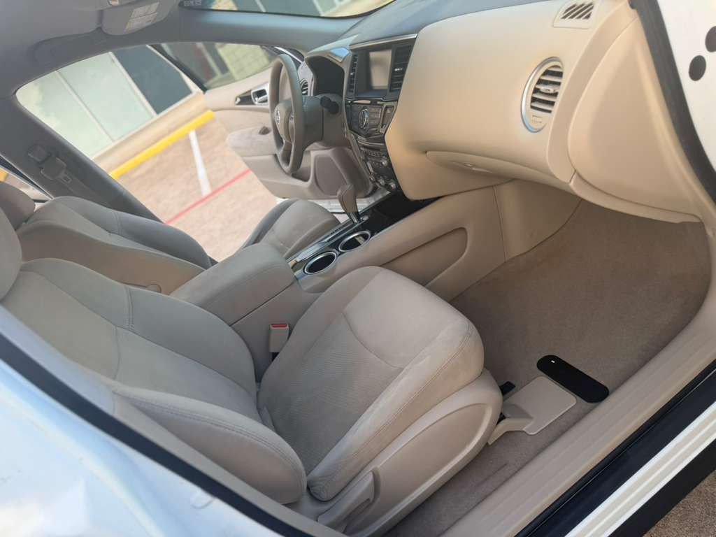 2014 Nissan Pathfinder Image 14