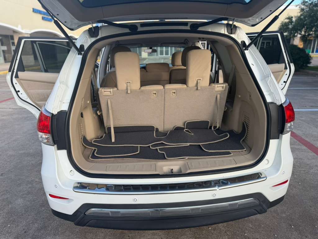 2014 Nissan Pathfinder Image 16