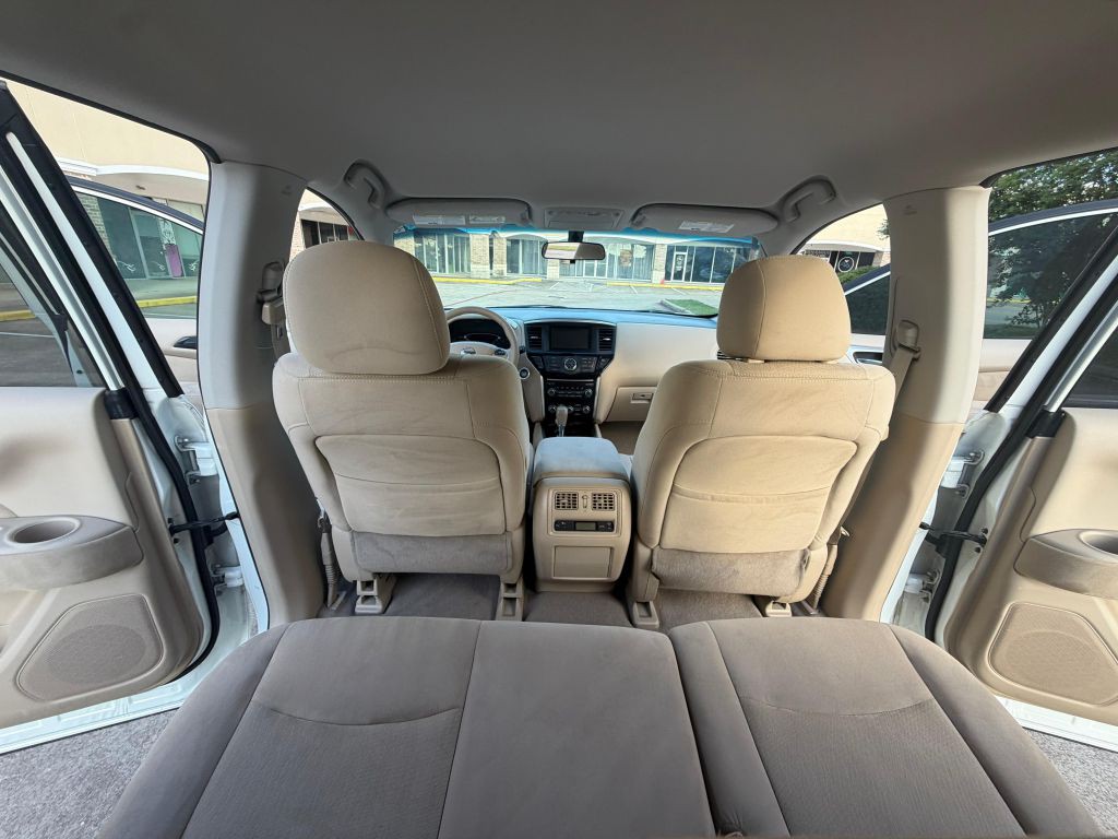 2014 Nissan Pathfinder Image 17
