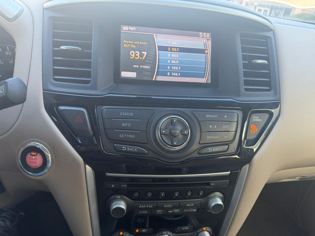 2014 Nissan Pathfinder Image 20