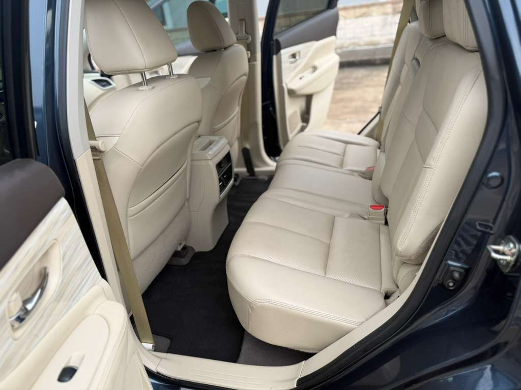 2017 Nissan Murano Image 12