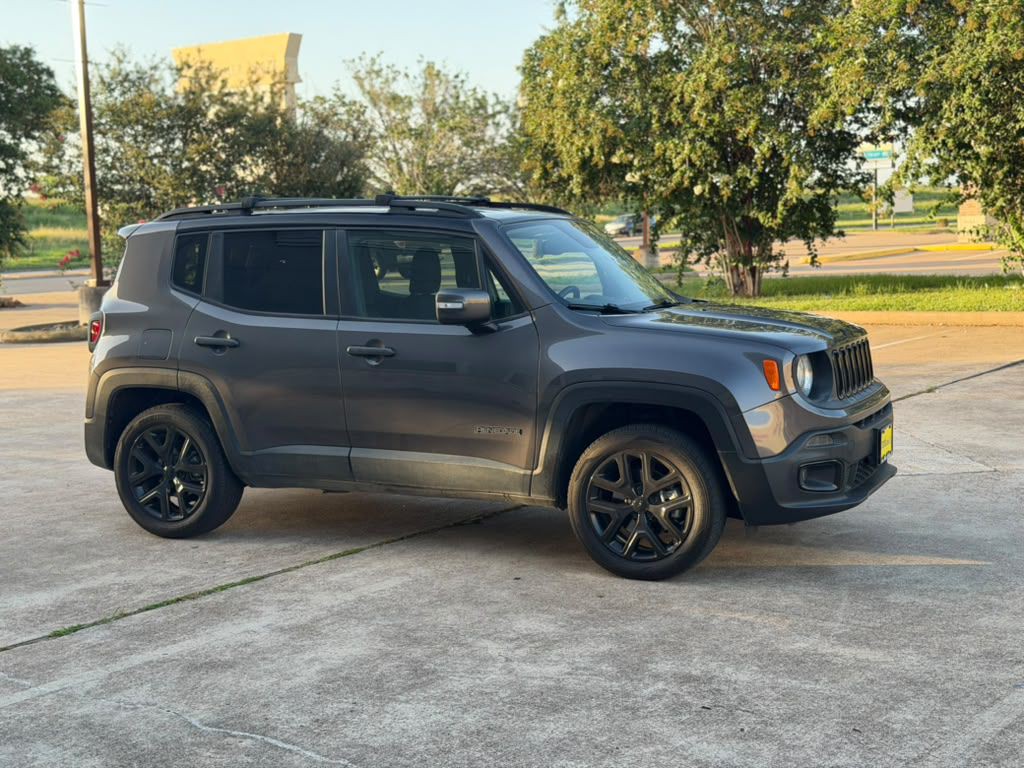 2016 Jeep Renegade Image 4