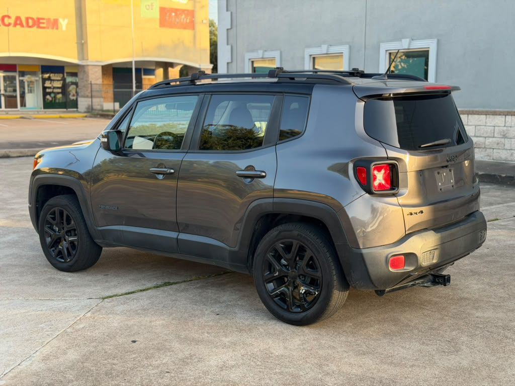 2016 Jeep Renegade Image 10