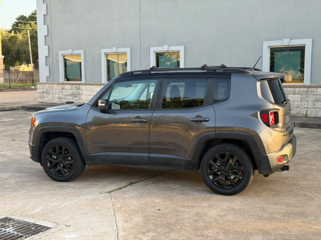 2016 Jeep Renegade Image 13