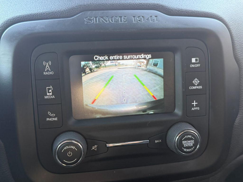 2016 Jeep Renegade Image 23