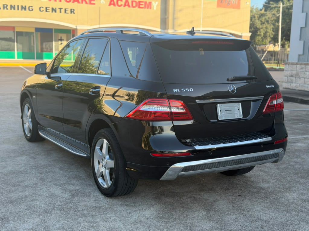 2012 Mercedes-Benz M-Class Image 11