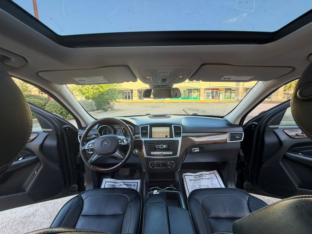 2012 Mercedes-Benz M-Class Image 17