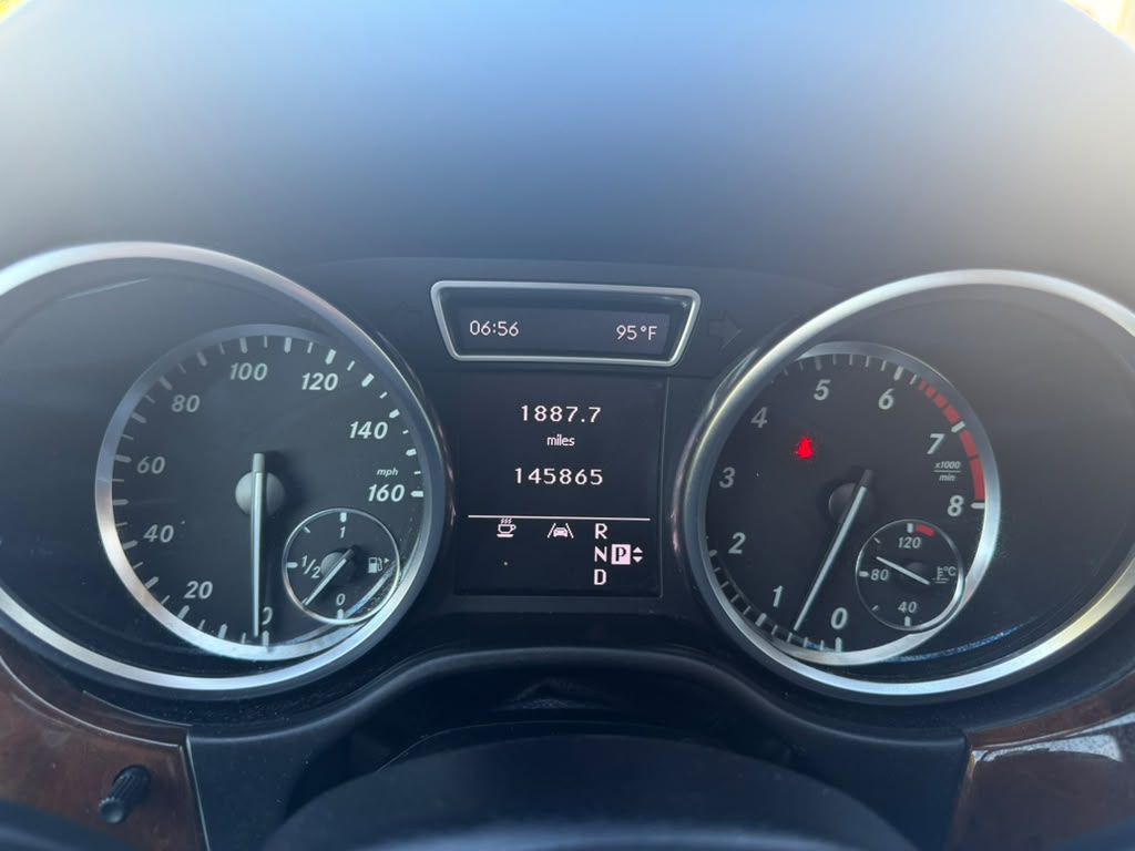 2012 Mercedes-Benz M-Class Image 18