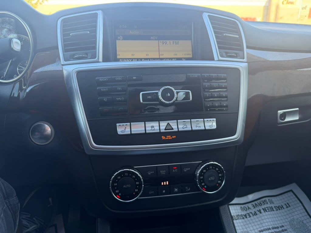 2012 Mercedes-Benz M-Class Image 19
