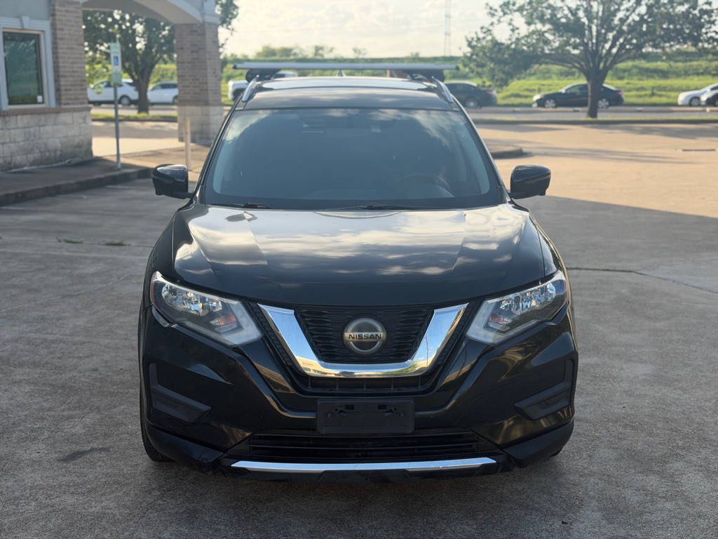 2018 Nissan Rogue Image 2