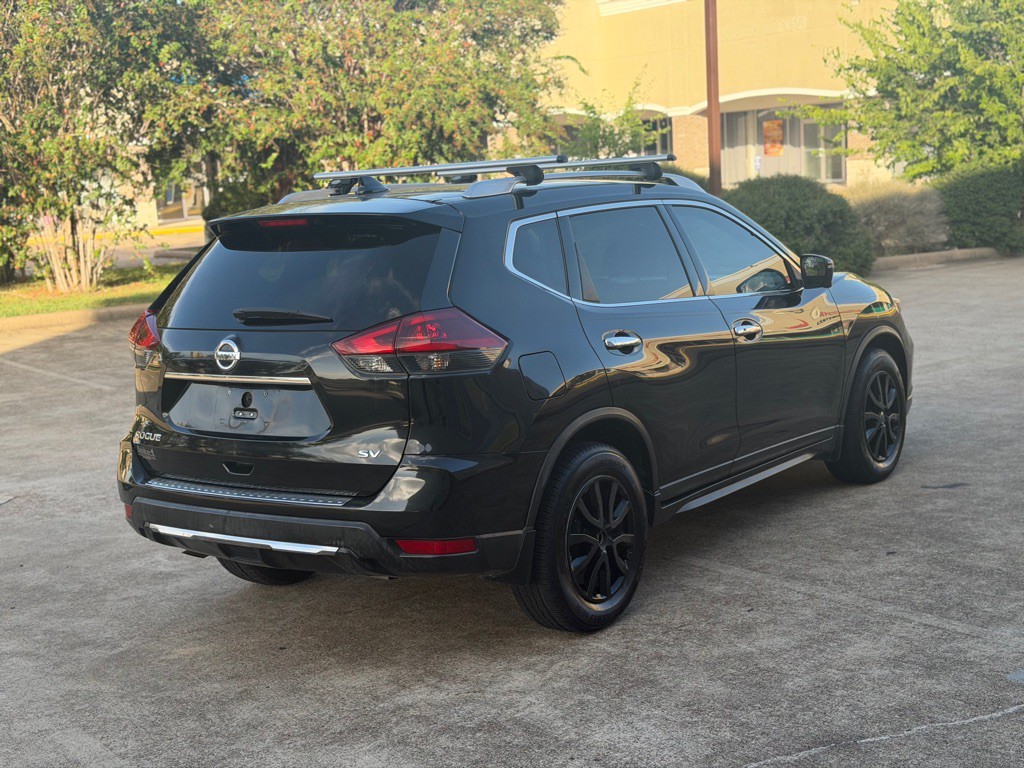 2018 Nissan Rogue Image 6