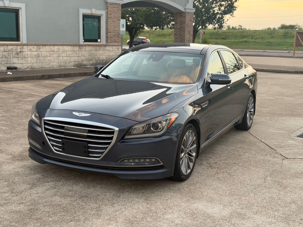 2016 Hyundai Genesis Image 1