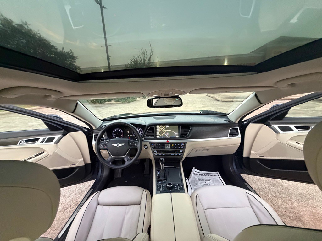 2016 Hyundai Genesis Image 17
