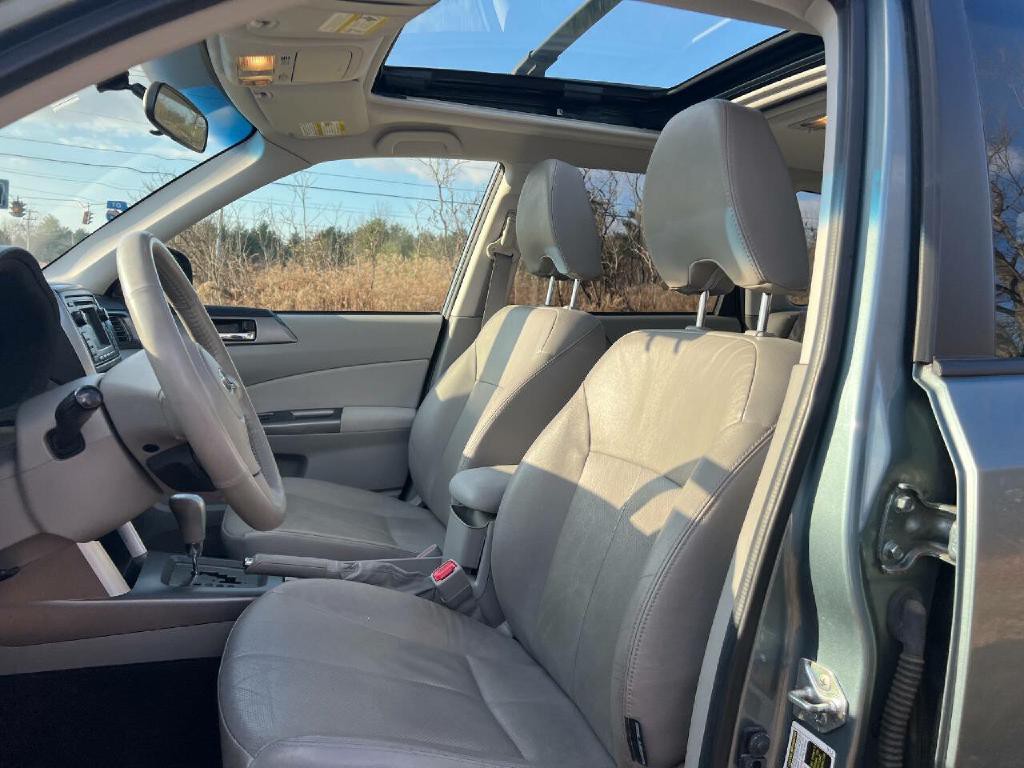 2012 Subaru Forester Image 14