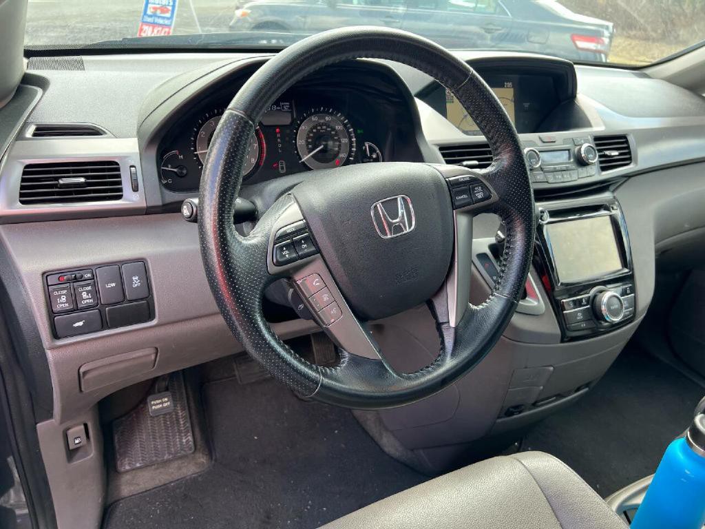 2015 Honda Odyssey Image 13