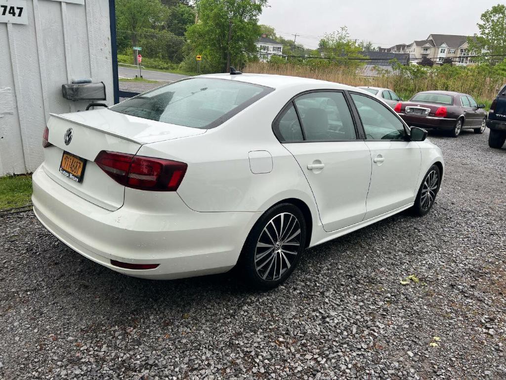 2016 Volkswagen Jetta Image 6