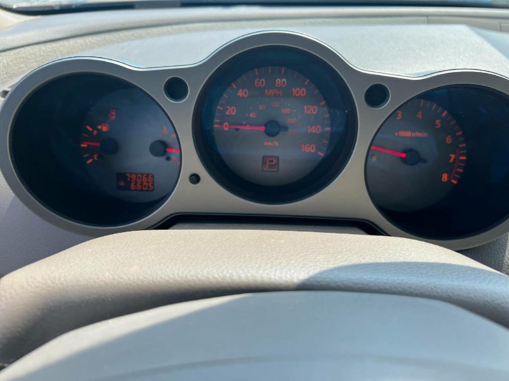 2004 Nissan Maxima Image 8