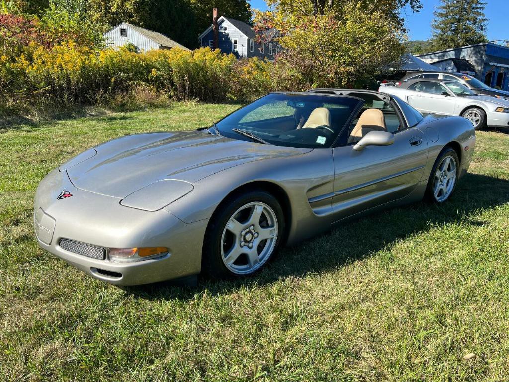 1999 Chevrolet Corvette Image 1