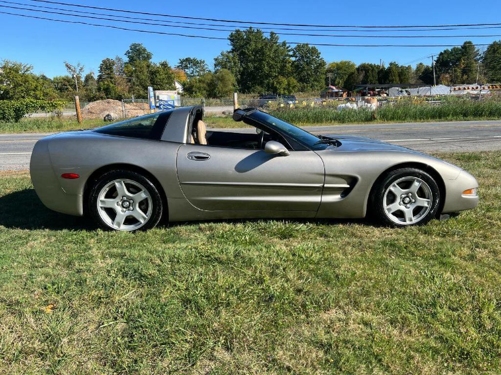 1999 Chevrolet Corvette Image 6