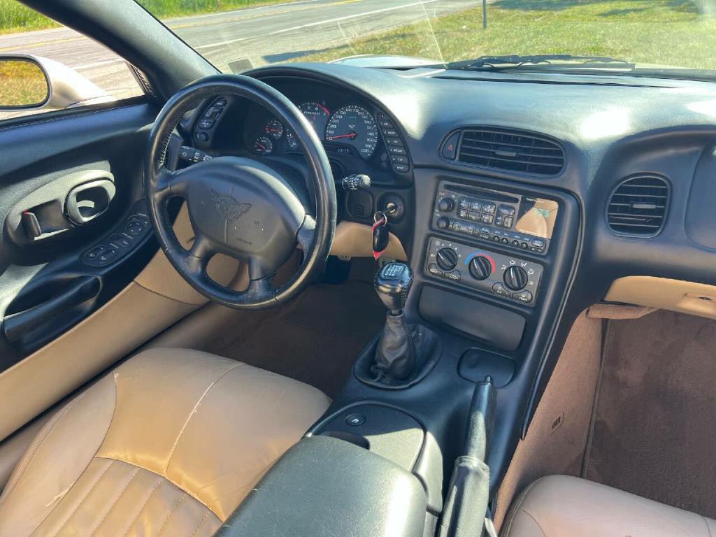 1999 Chevrolet Corvette Image 9