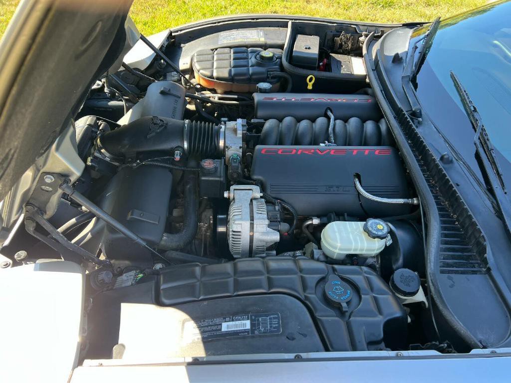 1999 Chevrolet Corvette Image 16