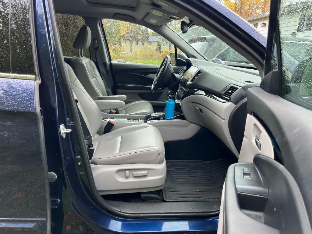 2020 Honda Ridgeline Image 5